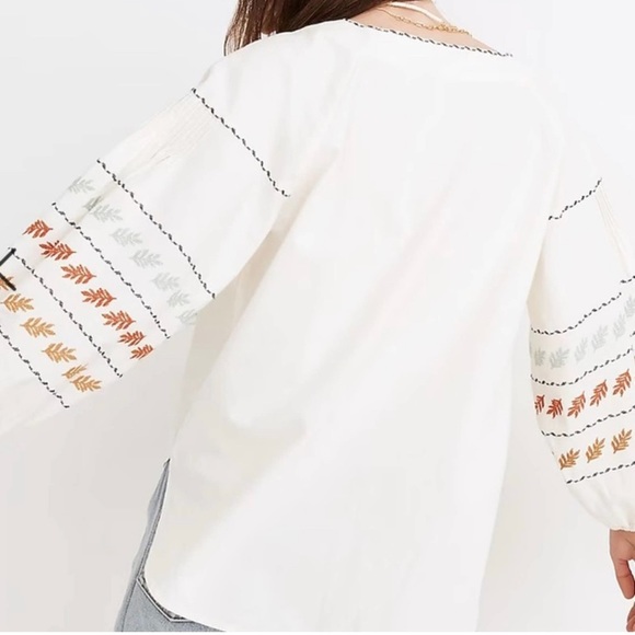 Madewell Embroidered-Sleeve
Popover Top size XS - Picture 3 of 6